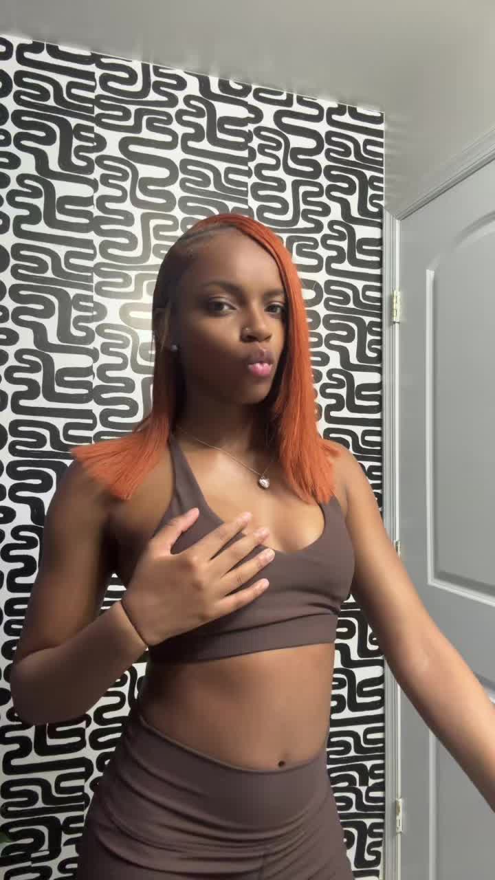 @niyaahmonaee