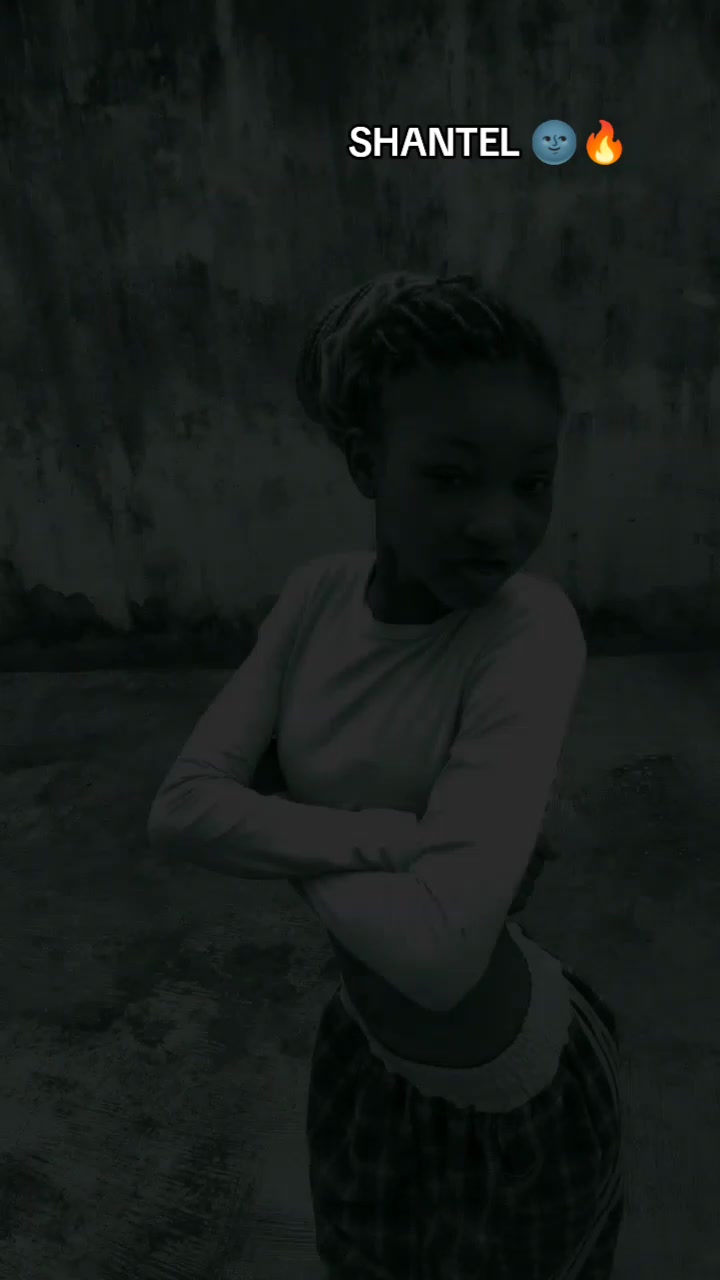@Sԋαɳƚҽl !!🍒🖤