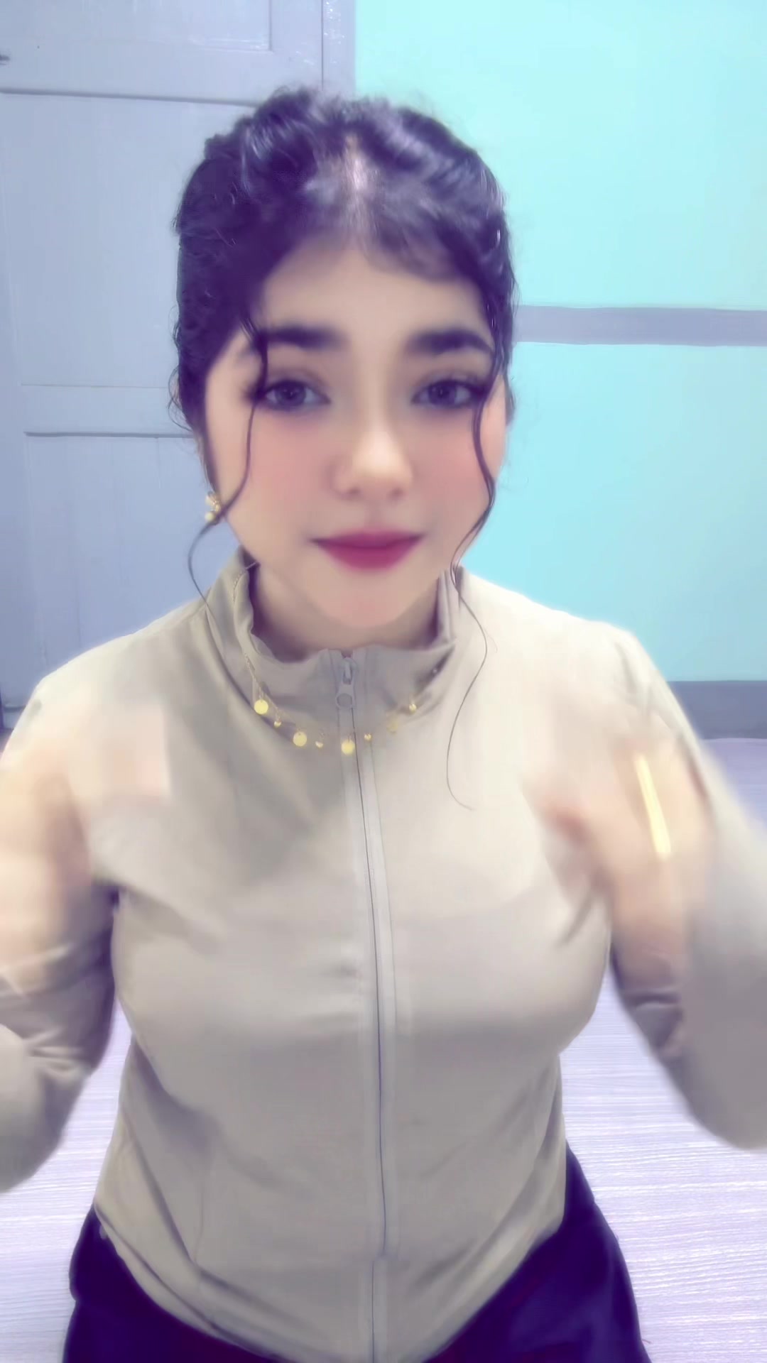 @ayekkhinemin