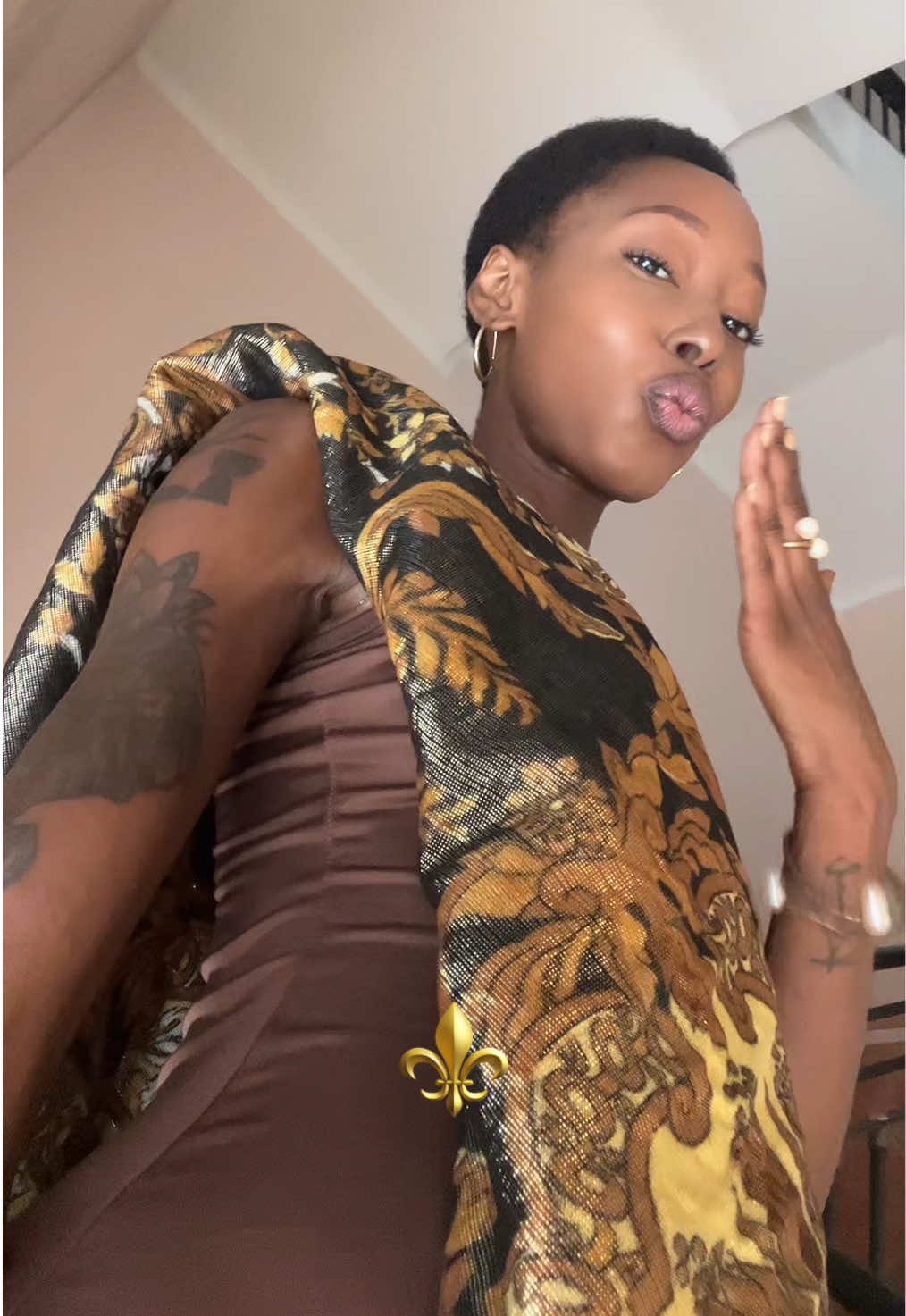 @𝑺𝒂𝒓𝒂 𝑹.𝑪𝒐𝒎𝒑𝒂𝒐𝒓𝒆⚜️