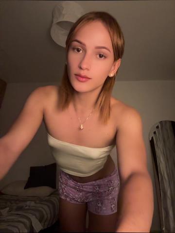 @itsdaliat