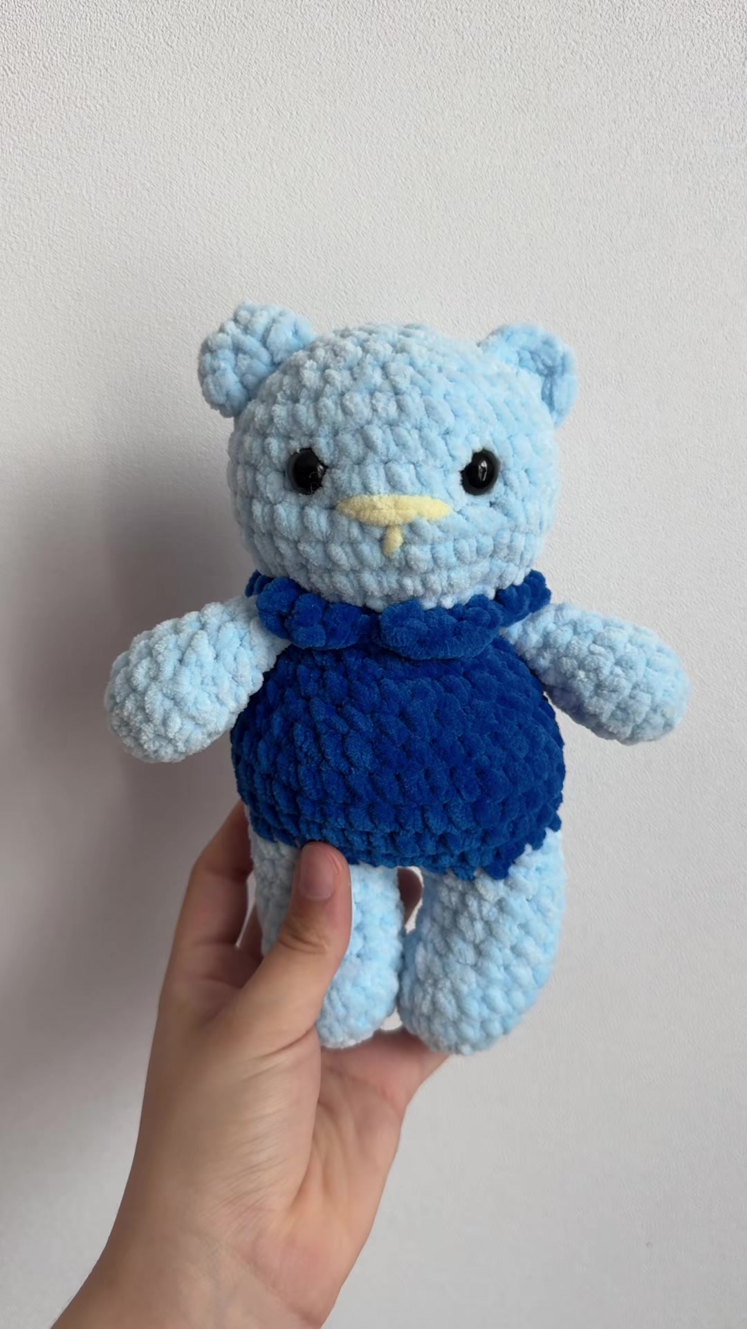 @artmadebyqueeny