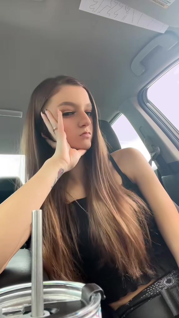 @lindsey_brie