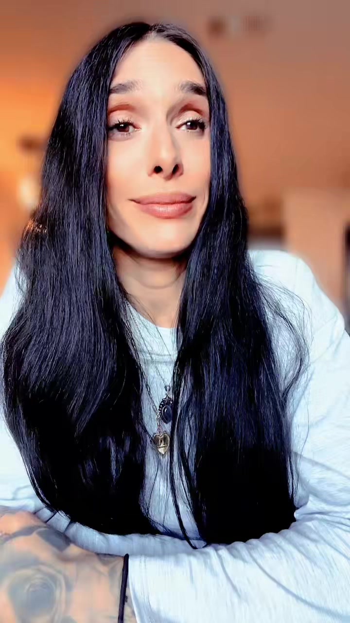 @Holly_Love