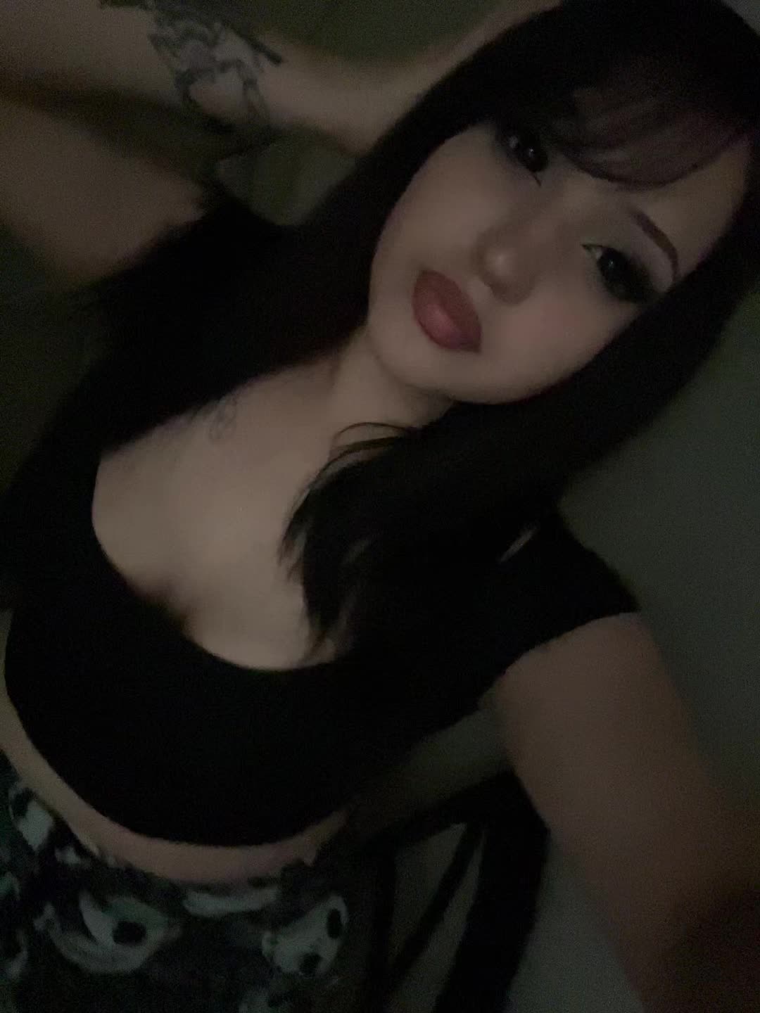 @𝔅𝔩𝔬𝔬𝔡𝔶𝔄𝔫𝔤𝔢𝔩