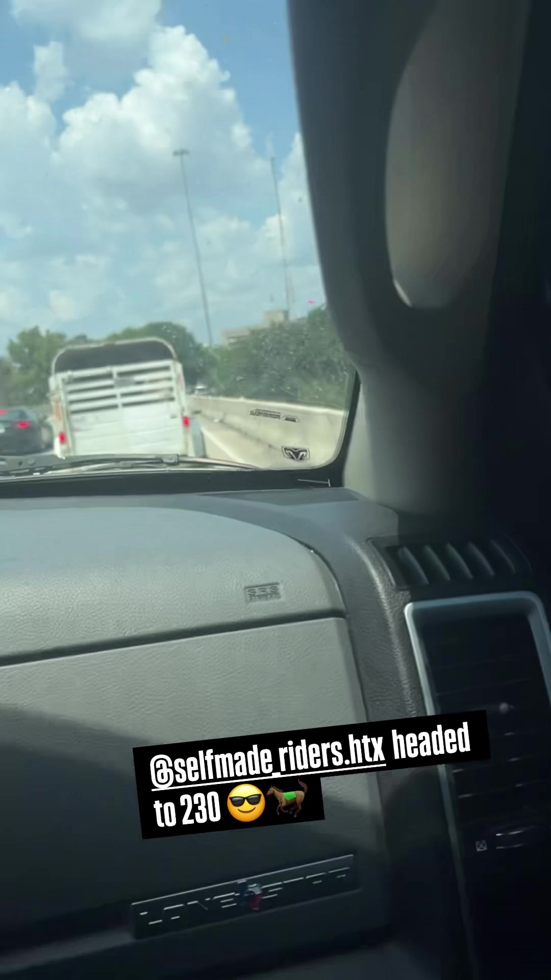 @RoVibes