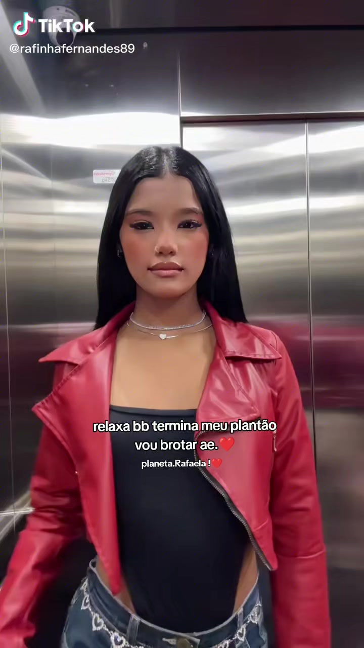 @— 𝐌emelzinhaa !¡☆