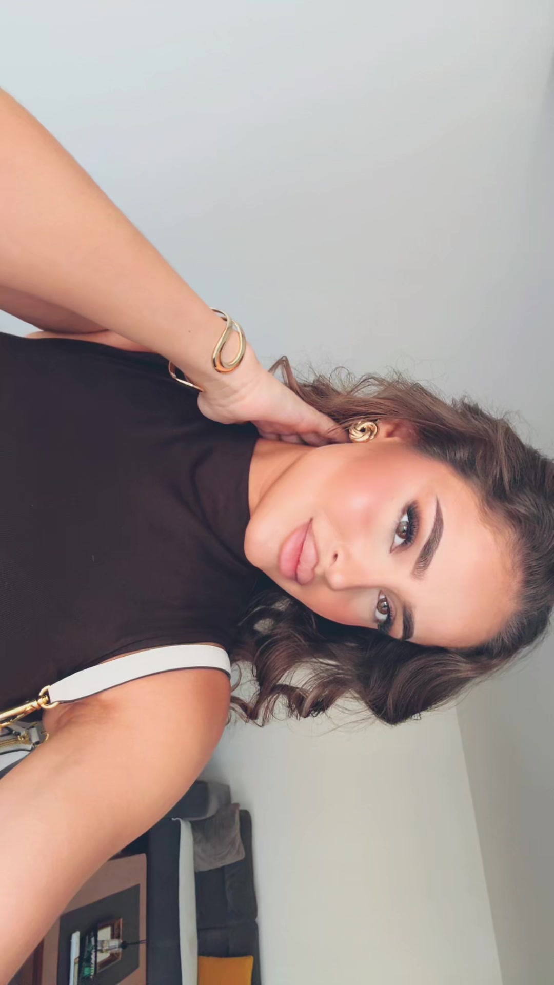 @viiola.s