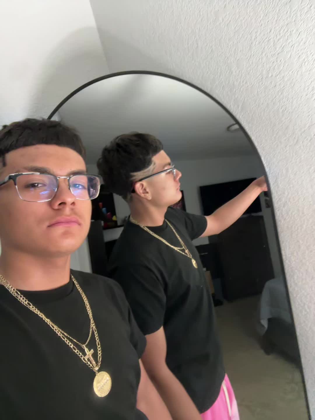 @713isai