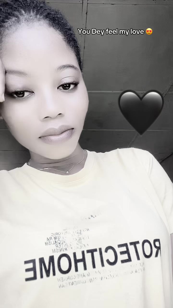 @️LITTLE 🦋🦋🌚