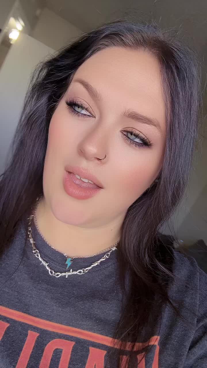 @Khaleesi 💋⚡️