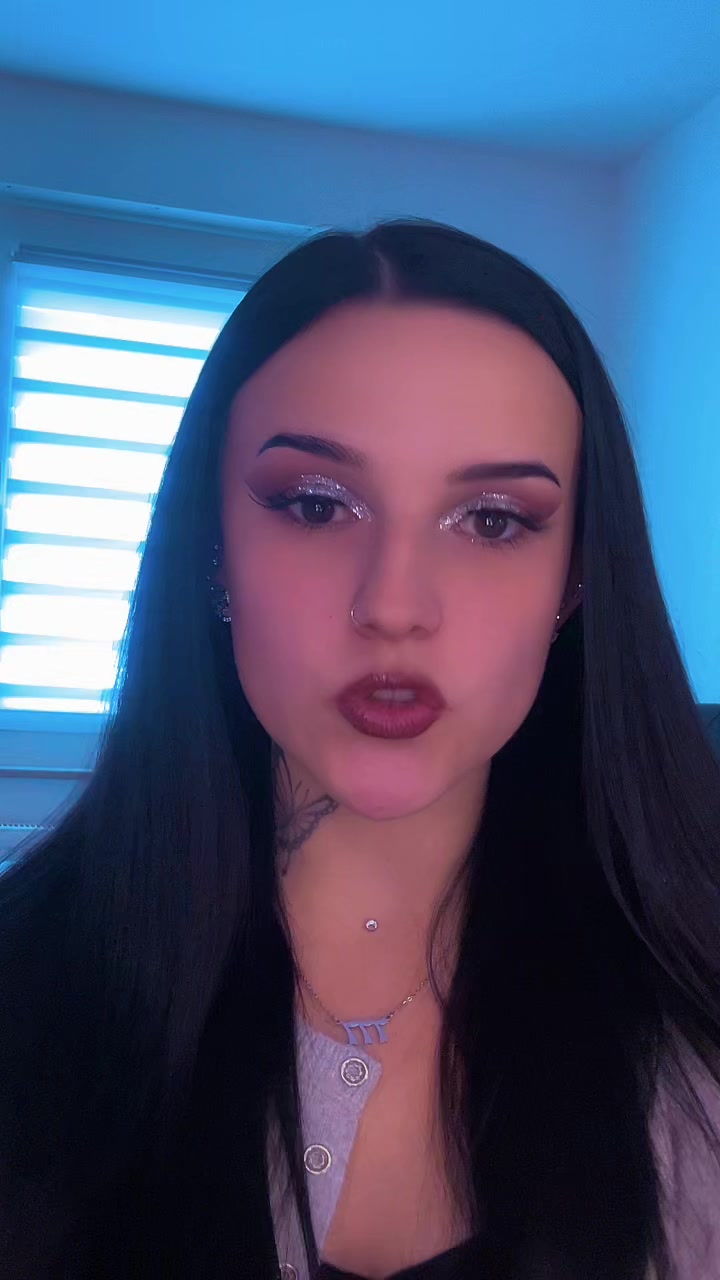 @Vanessa🦋