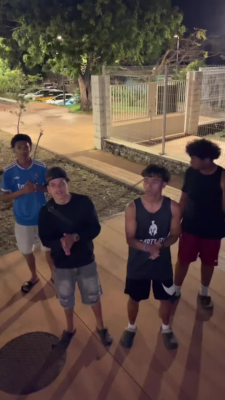 @zeleï🇲🇬🇷🇪