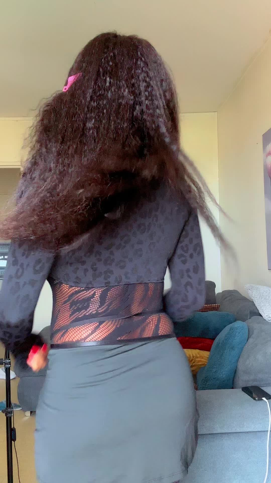 @Olivia33666888