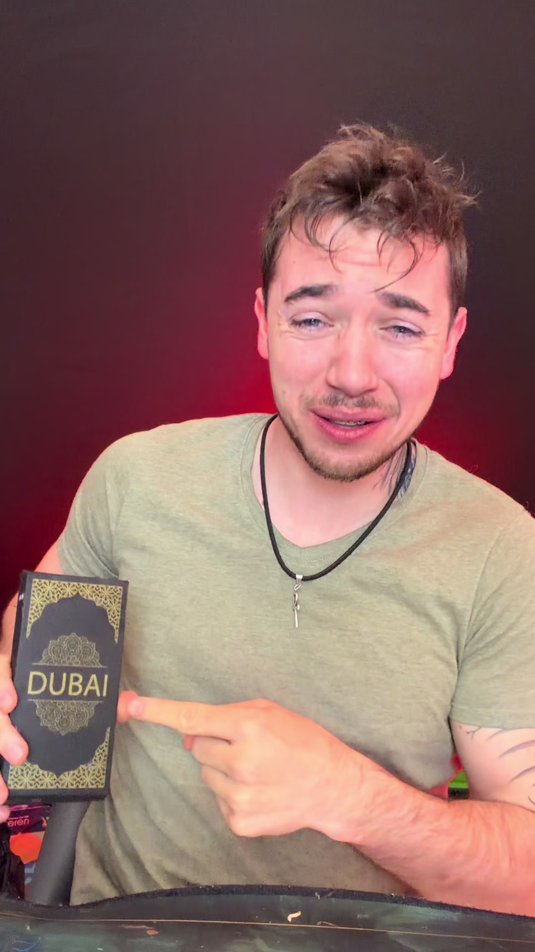 @ASMR TOM RED