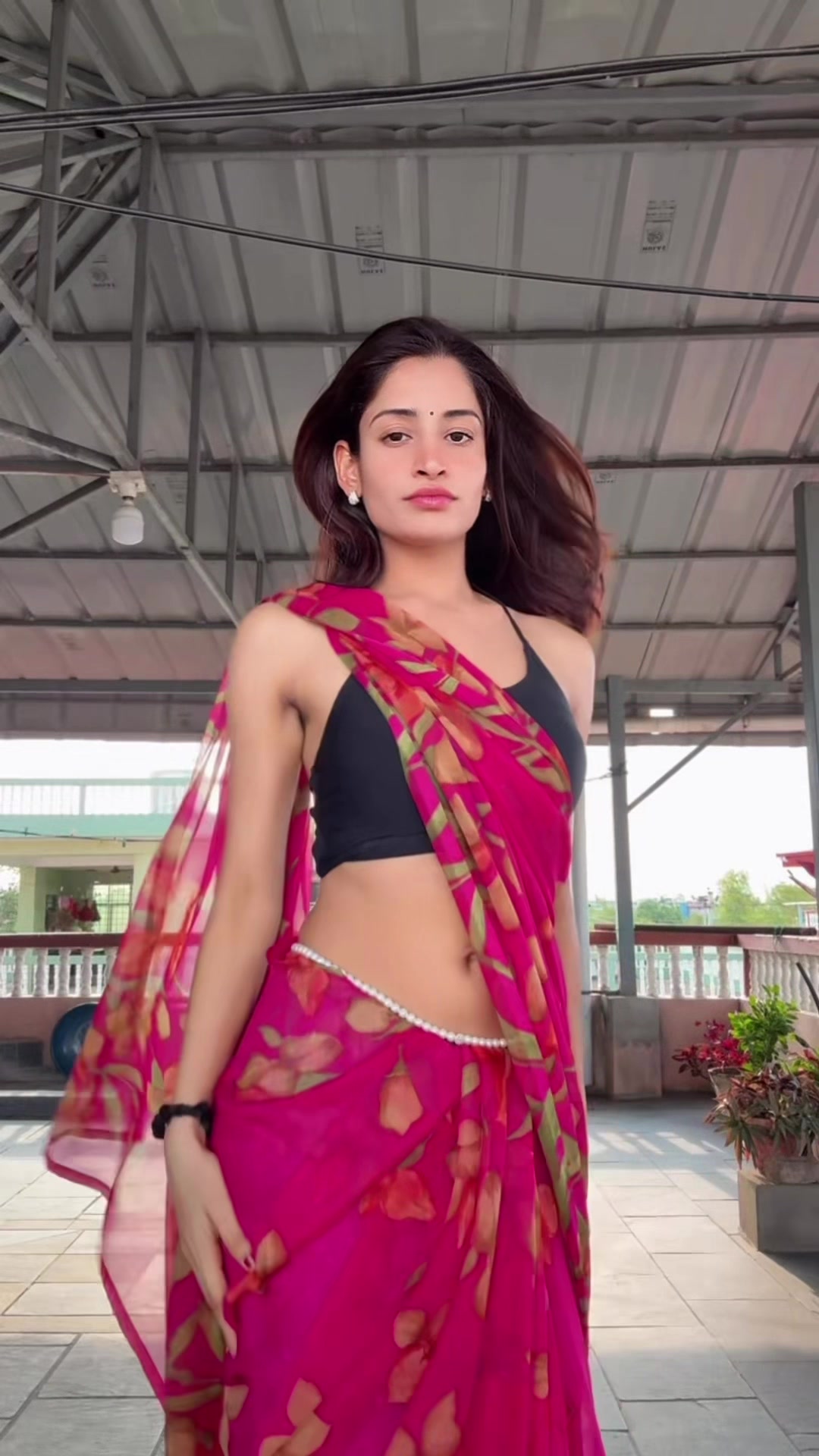 @Miss Neha ⭐🖤⭐