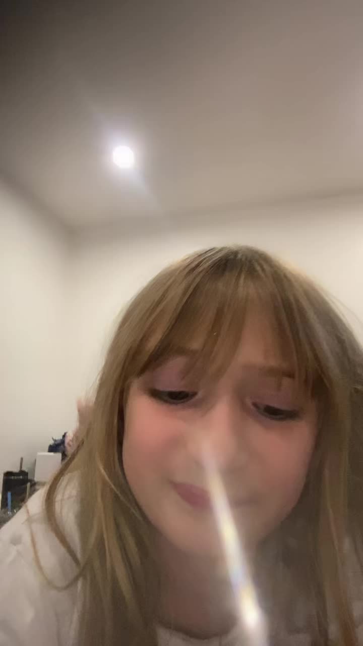 @TeddiAnne