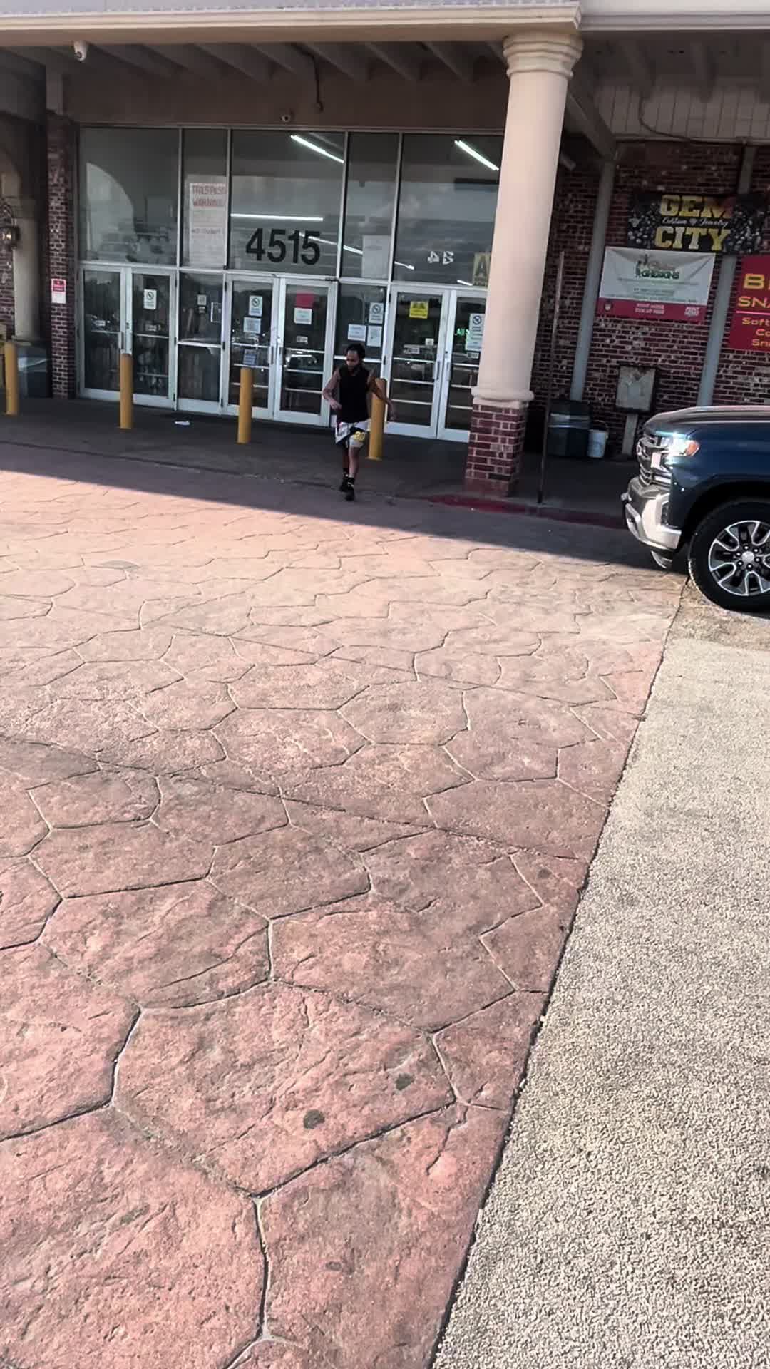 @HoneybadgerQ