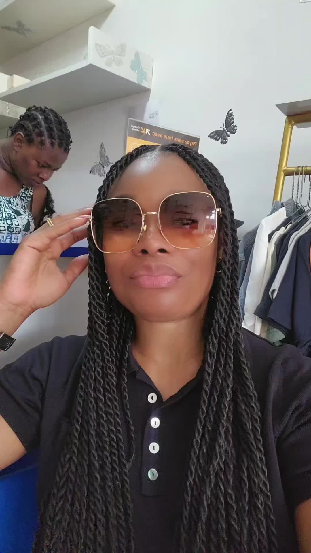 @Larissa Grâce Divine