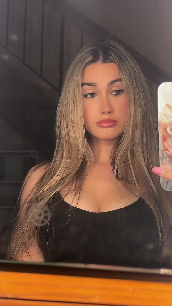 @Dania🐆🖤