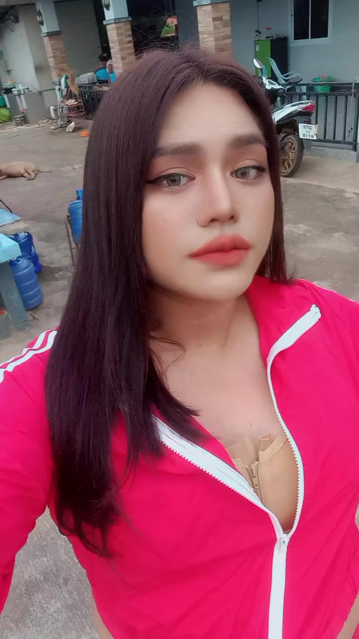 @mona_ladyboy