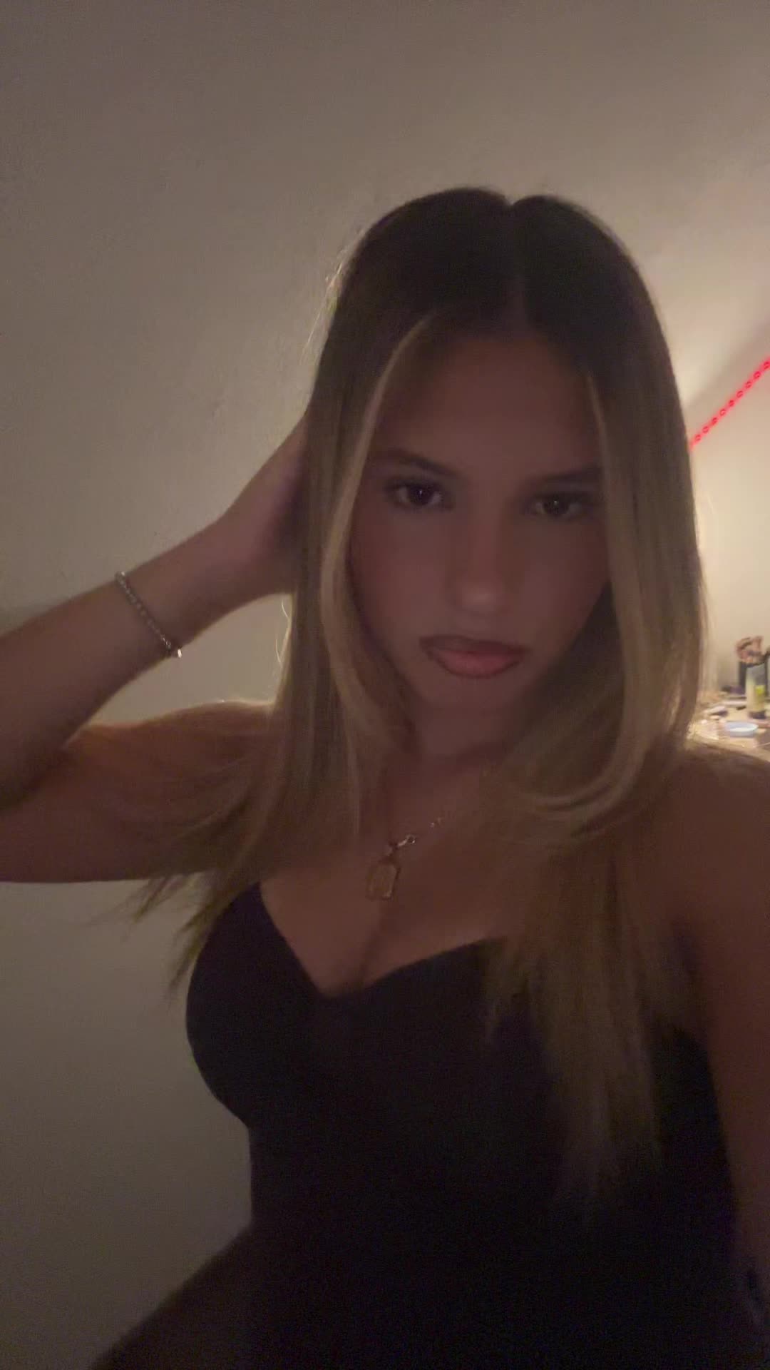 @𝐓 𝐈 𝐅 𝐅 𝐀 𝐍 𝐘
