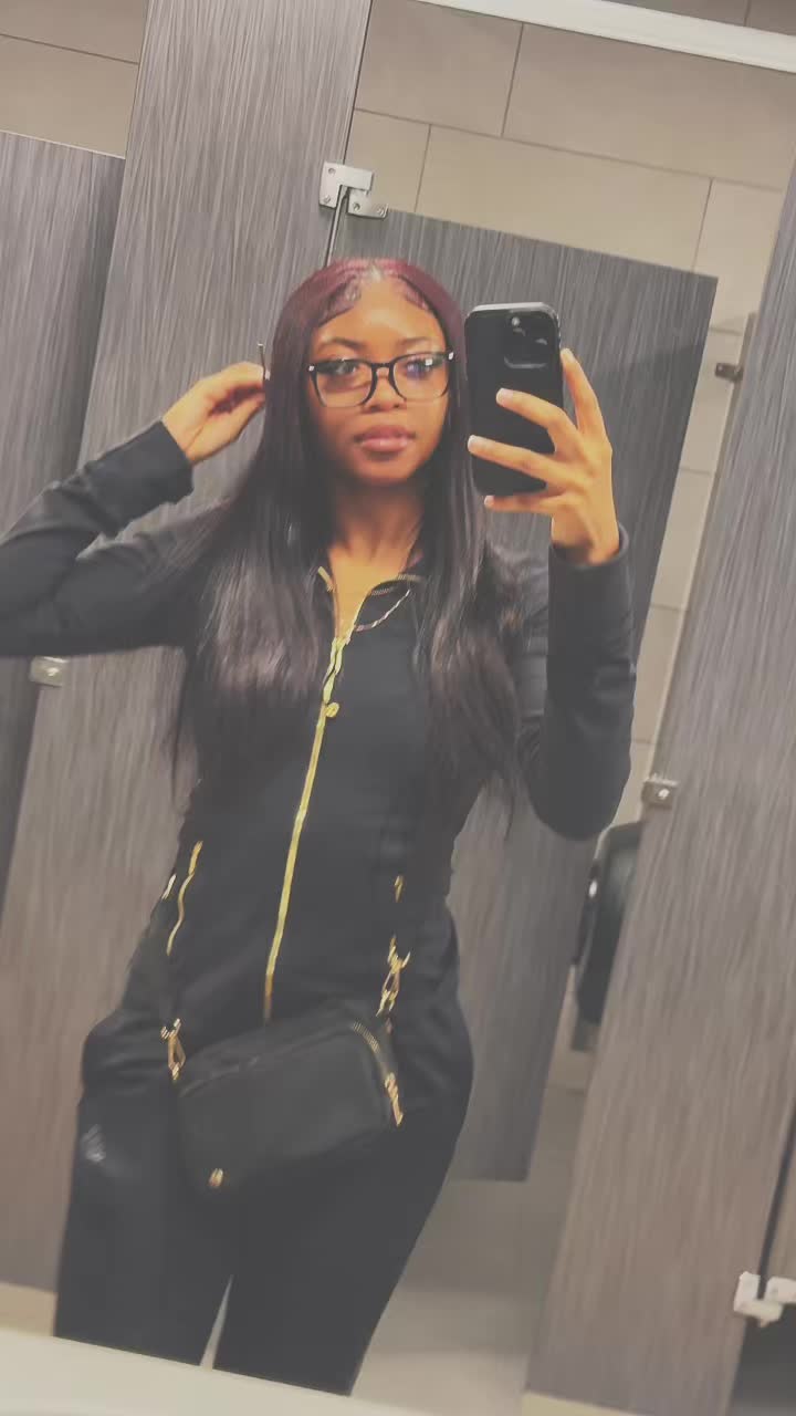 @whoislynlyn17