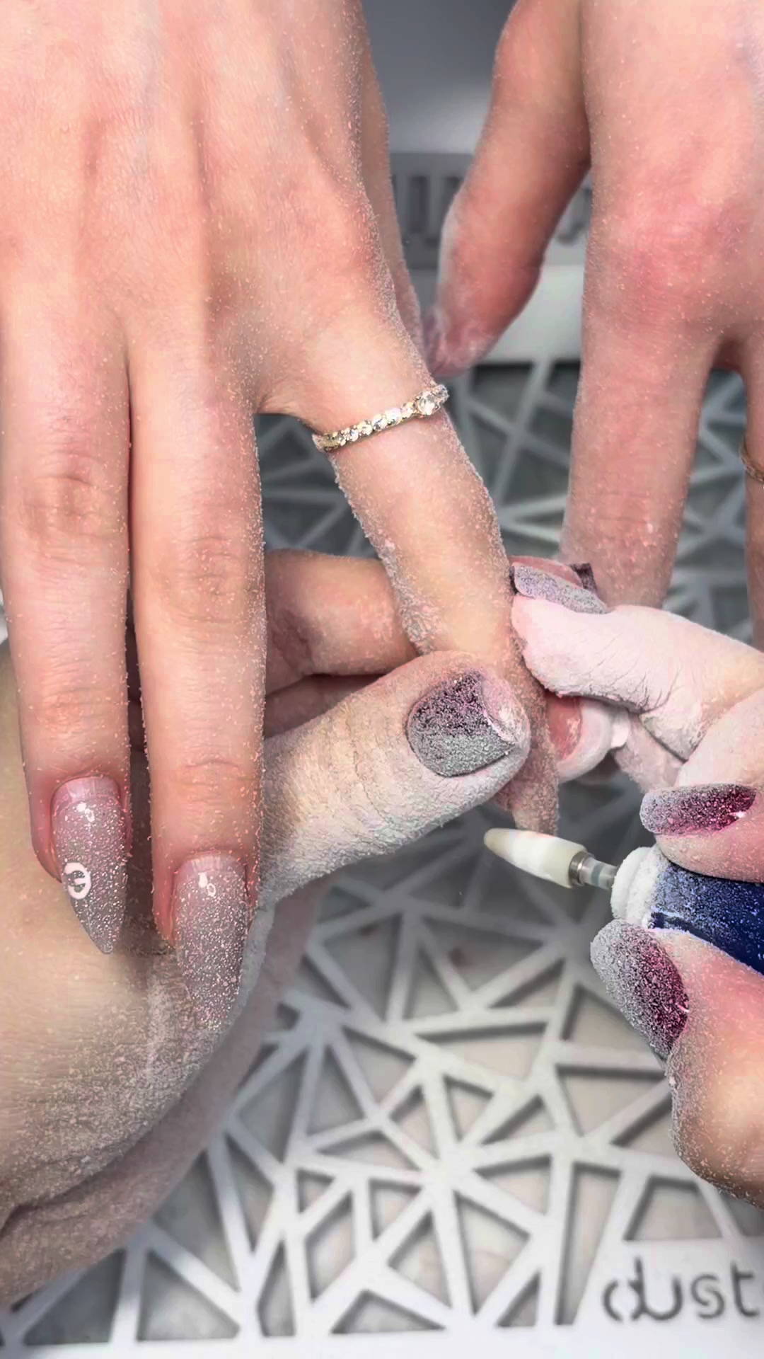 @valerias.nailss