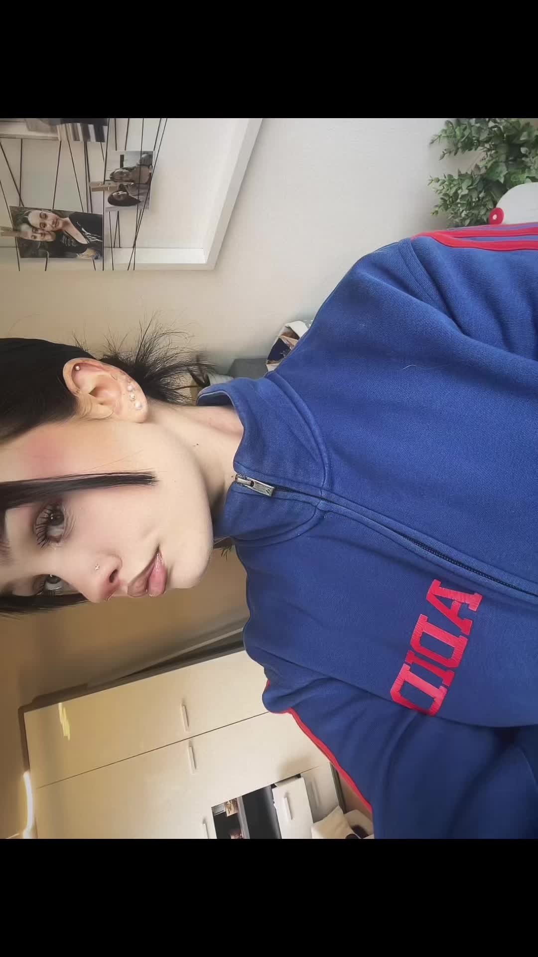 @𝐣𝐚𝐧𝐚
