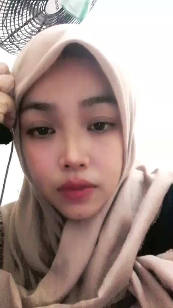 @Yuni adam😘