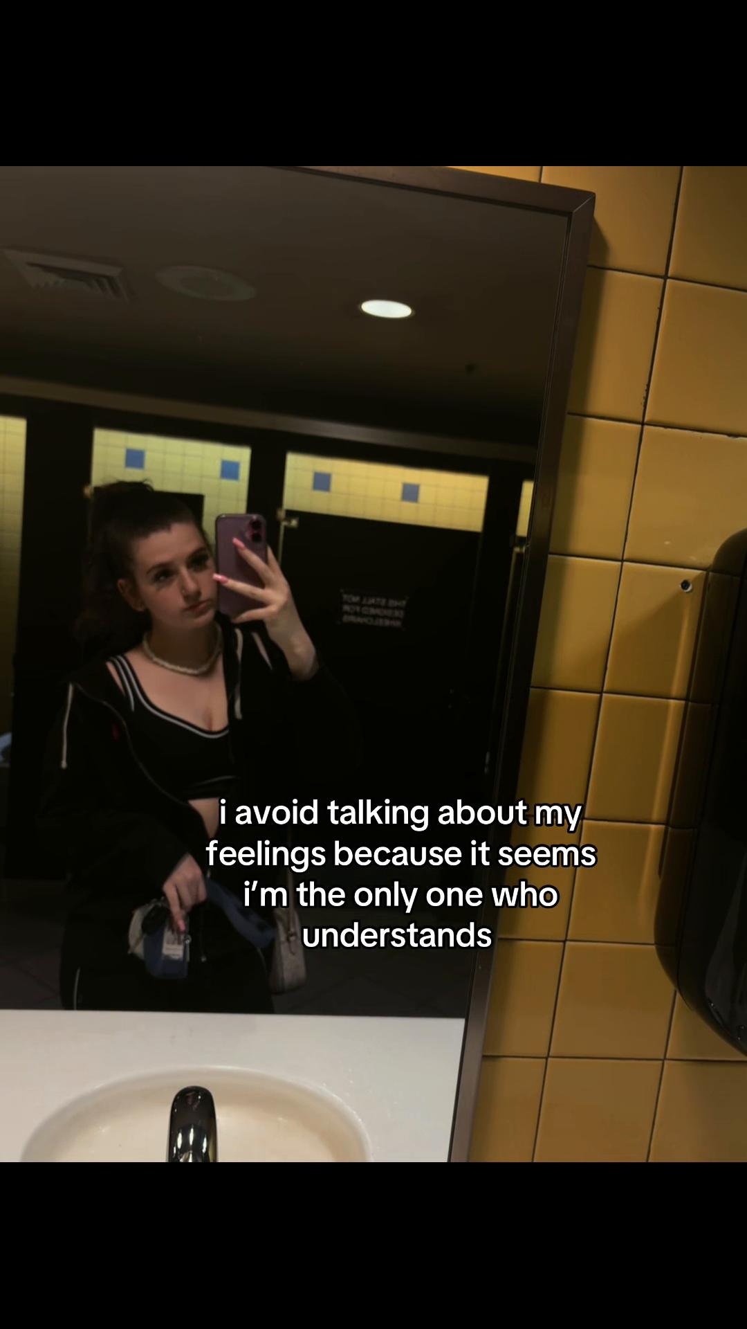 @👻.