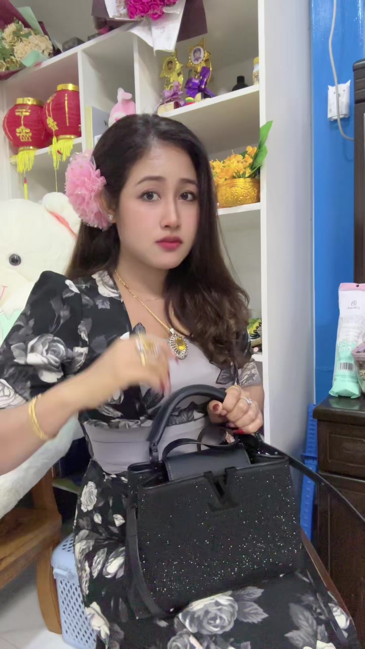@သဒ္ဒါမှူးစံ👸Official✅