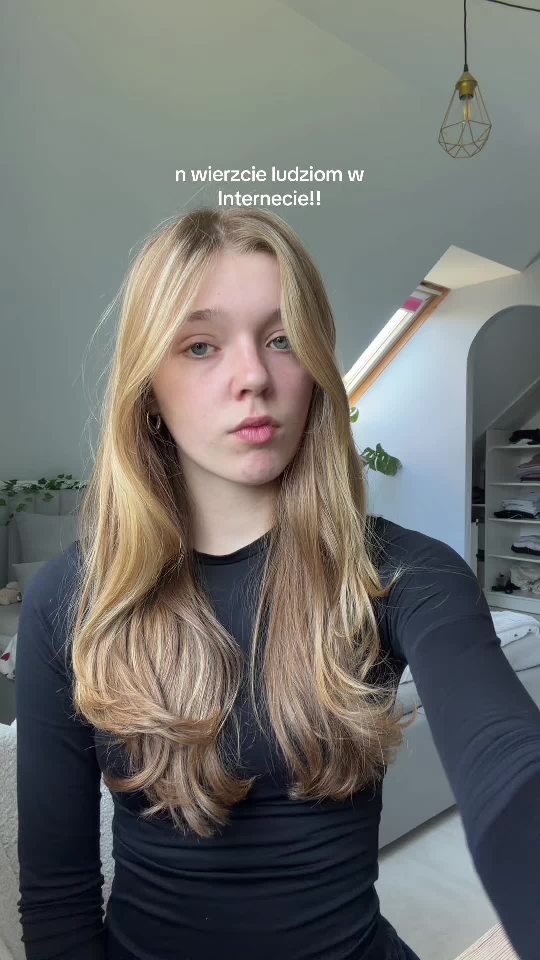 @emilka 𝜗𝜚˚⋆ ig: fabisqa