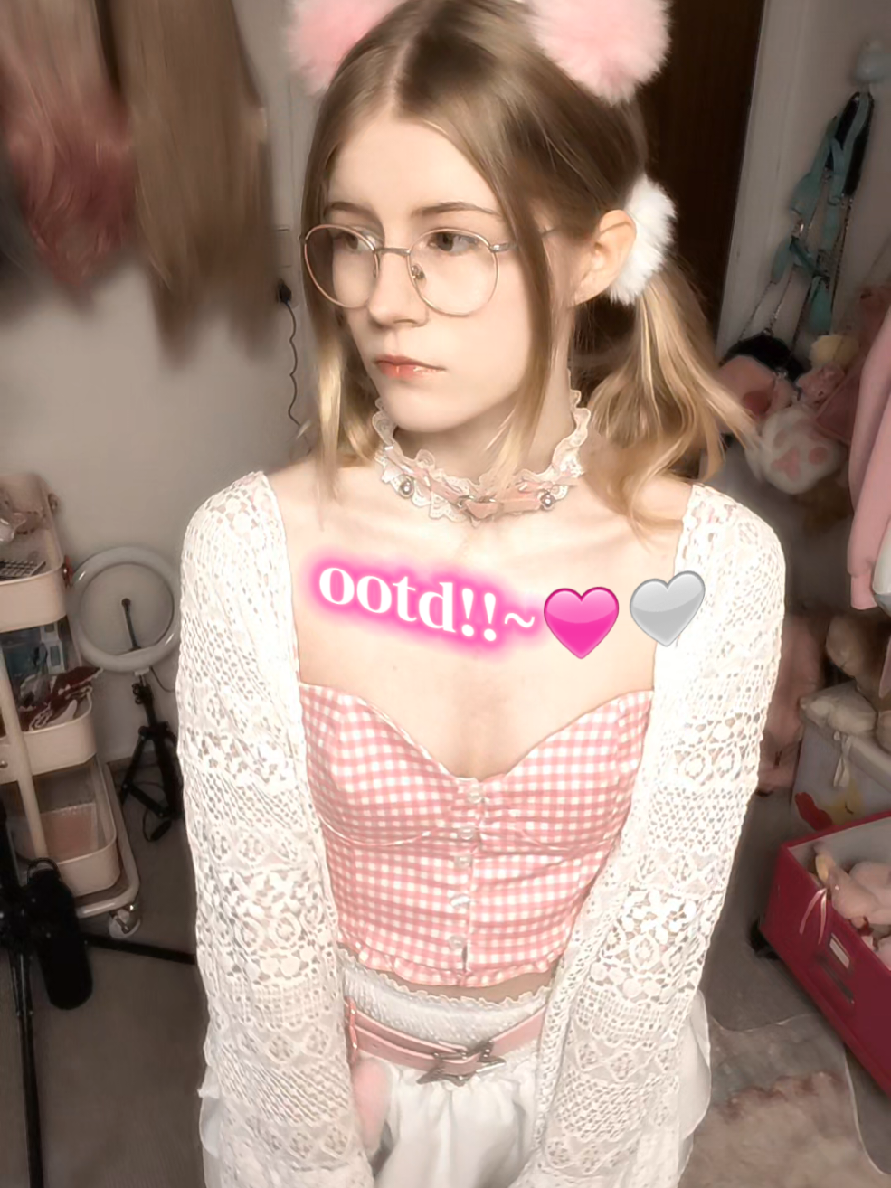 @:D