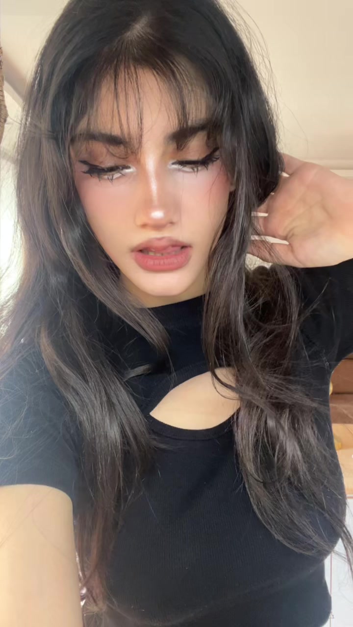 @Elina