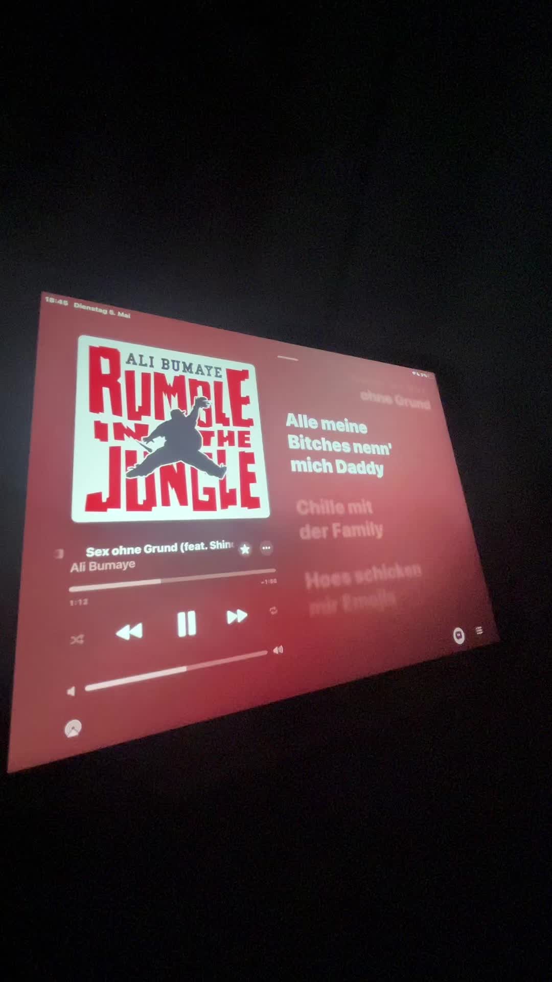 @Applemusik_Lyrics.