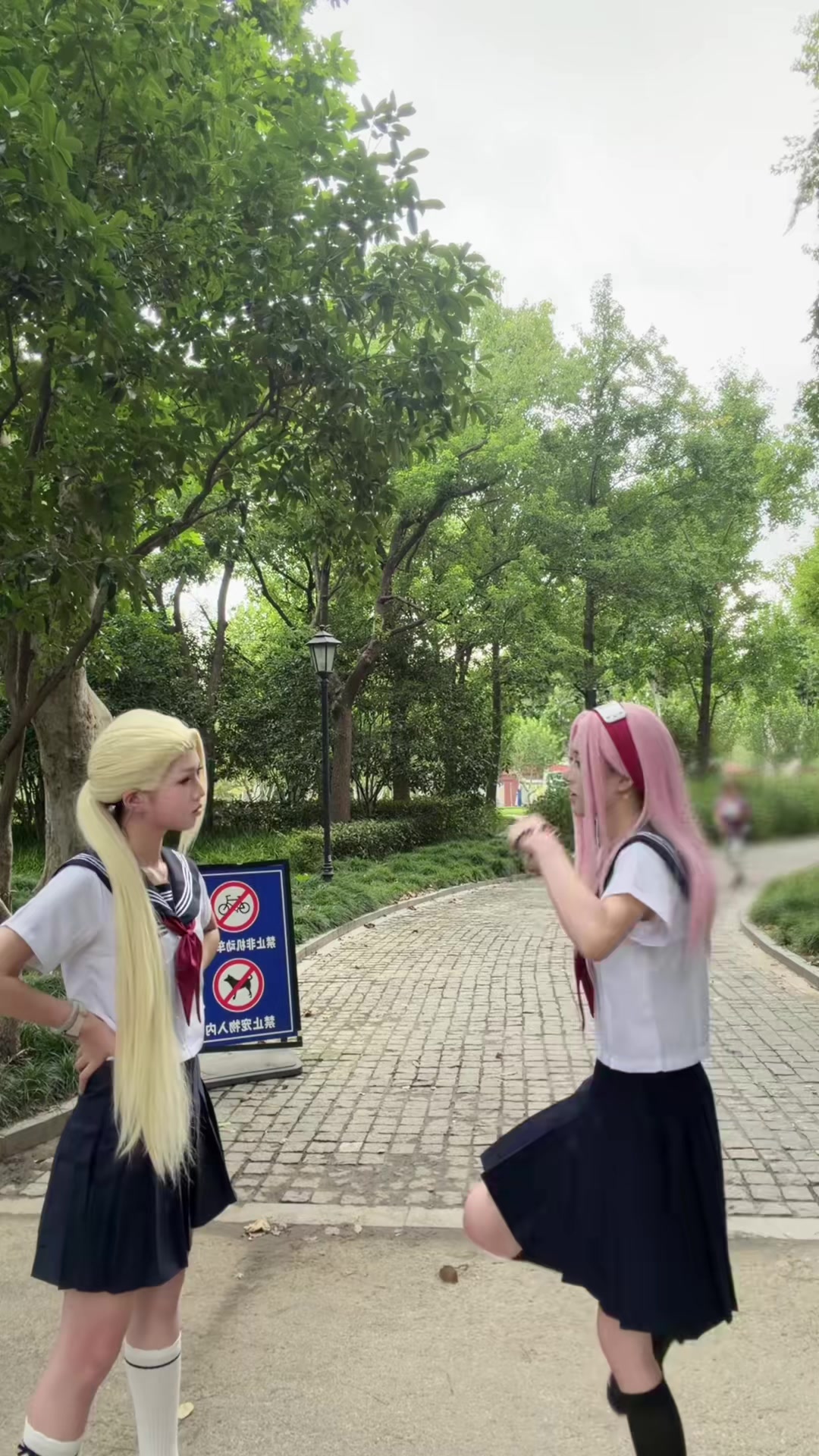 @𝘼𝙩𝙨𝙪𝙠𝙞抖音爱♪∽
