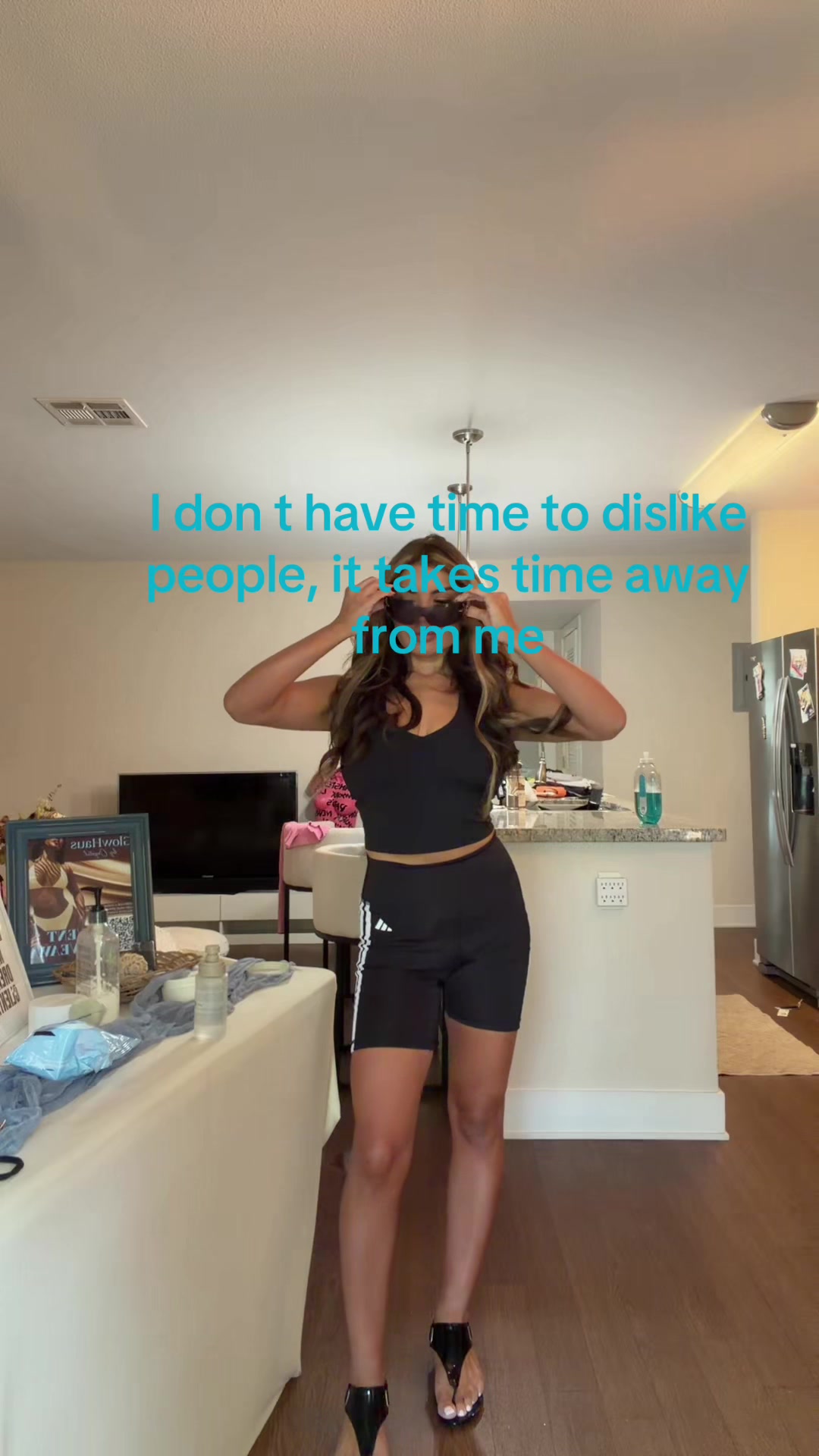 @Toomuchclass_
