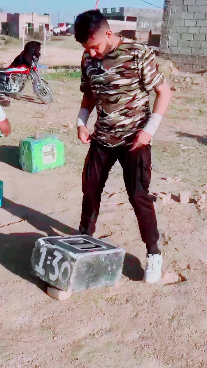 @پہلوان راجہ ذیشان(دینہ)