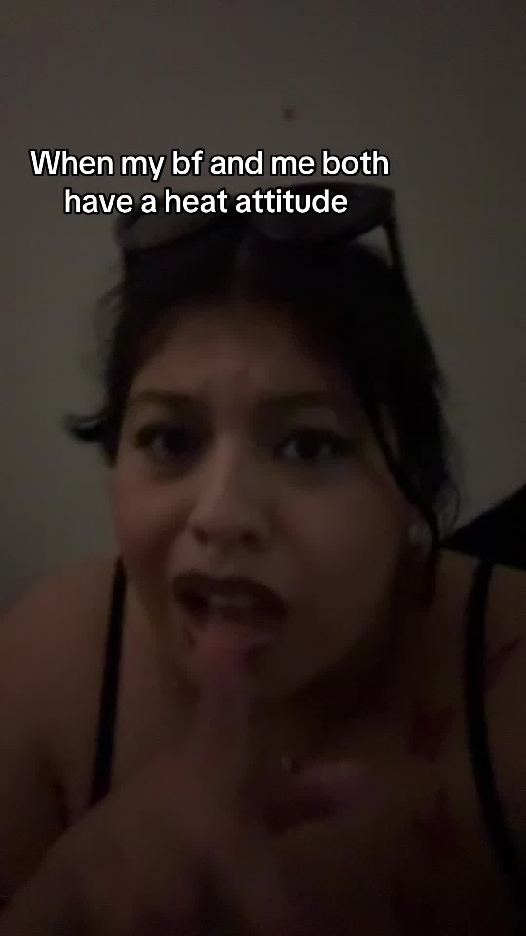 @Jazmin / Latina creator