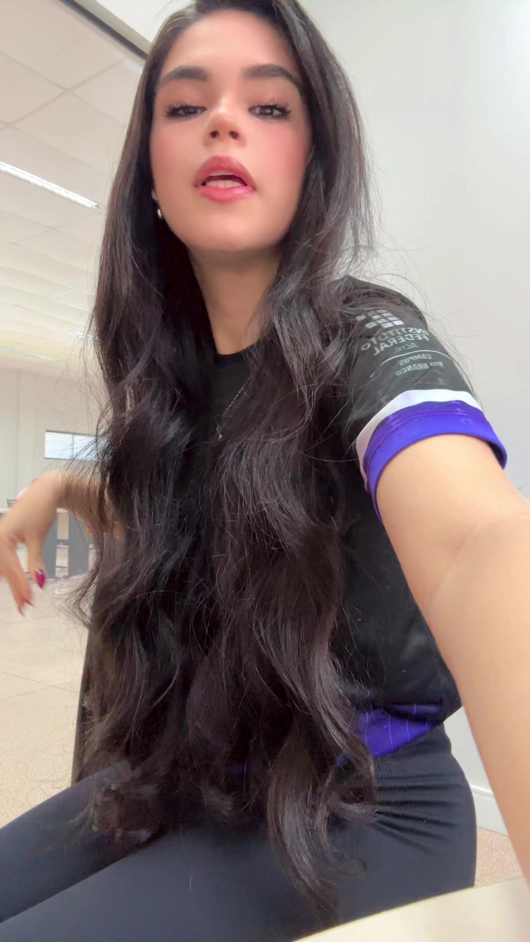 @Lília
