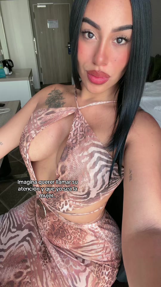 @KarolayE.