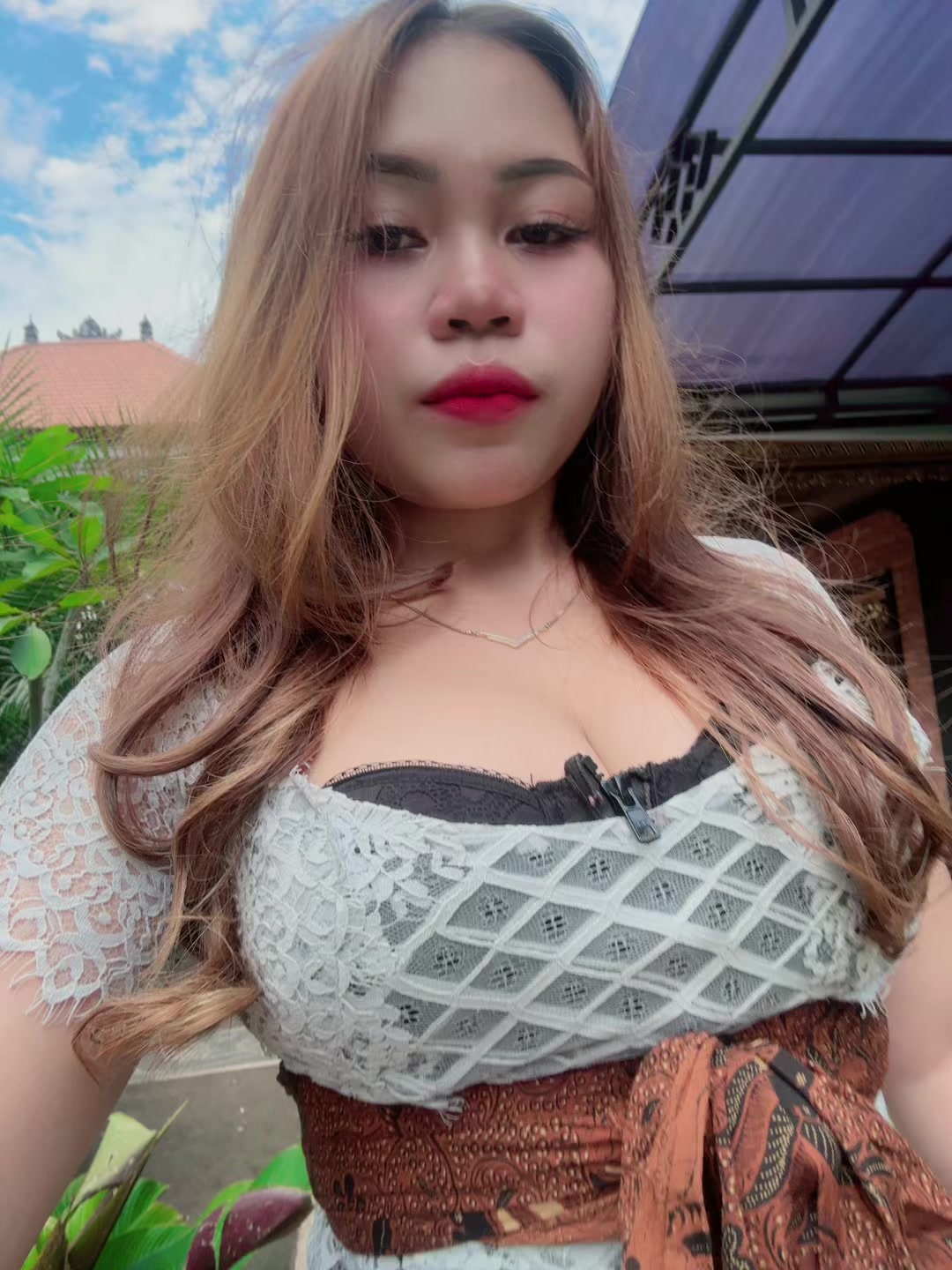 @Adeliskaaa.