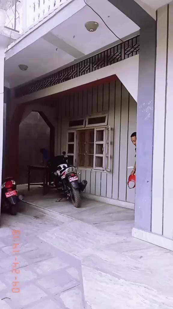 @राज लामा