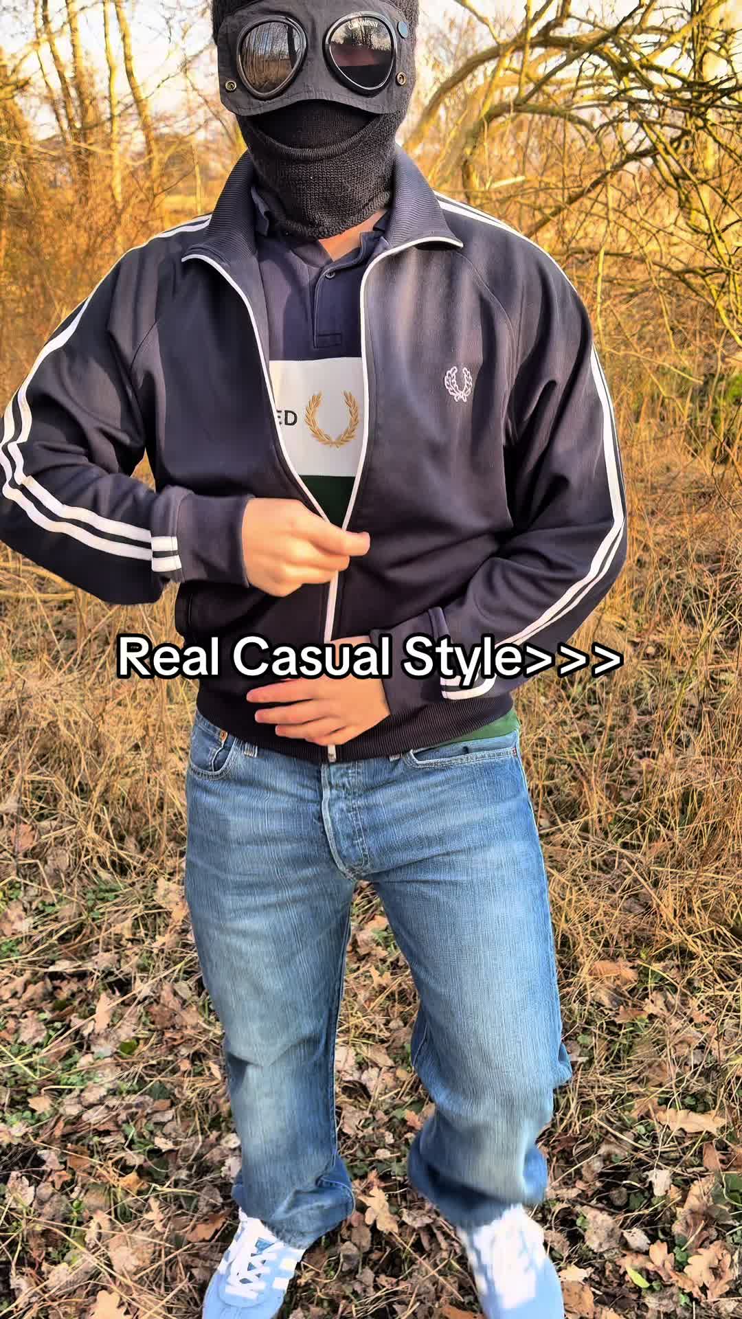 @followvintageecasuals