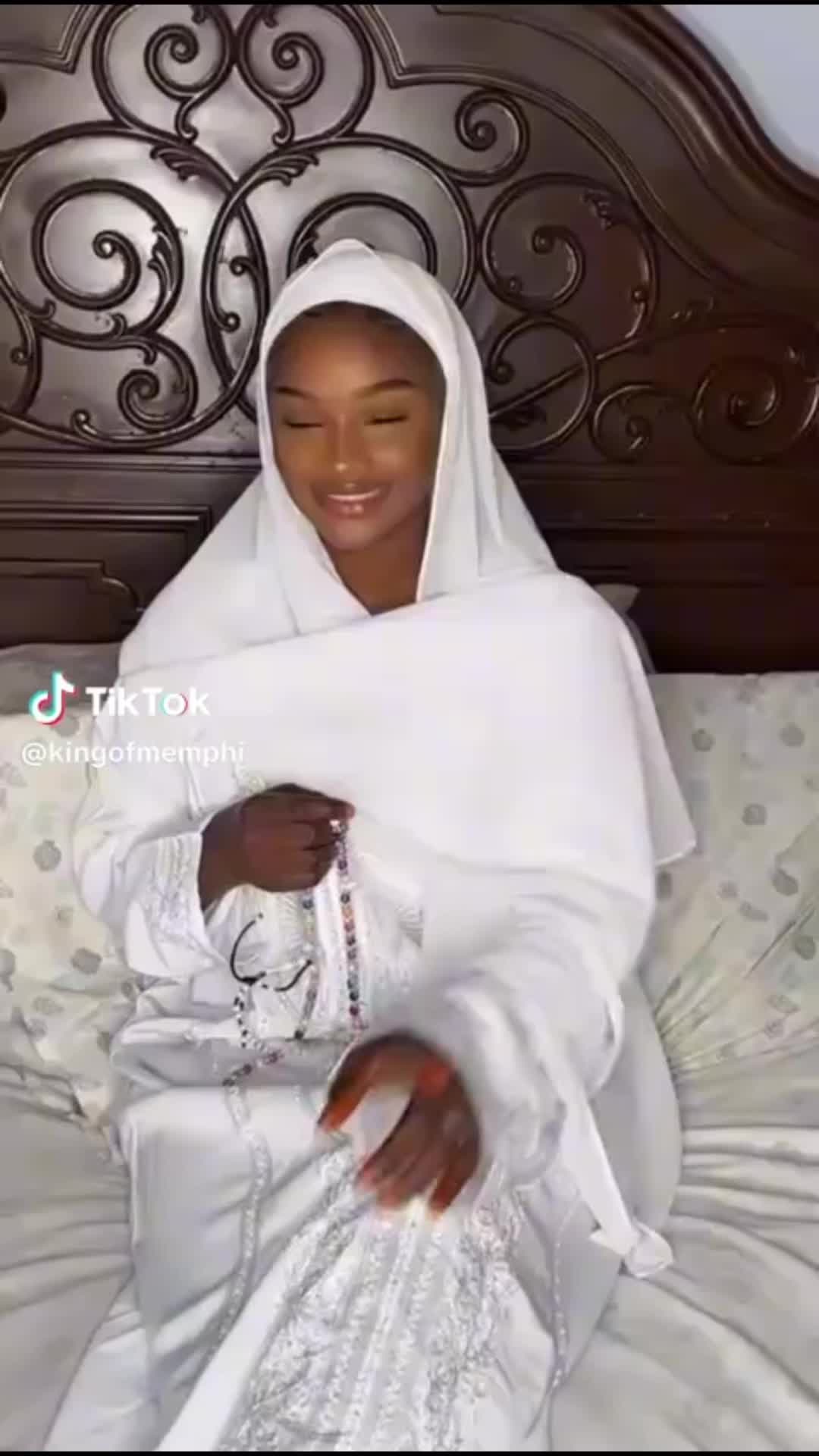 @DazzlNcarole1