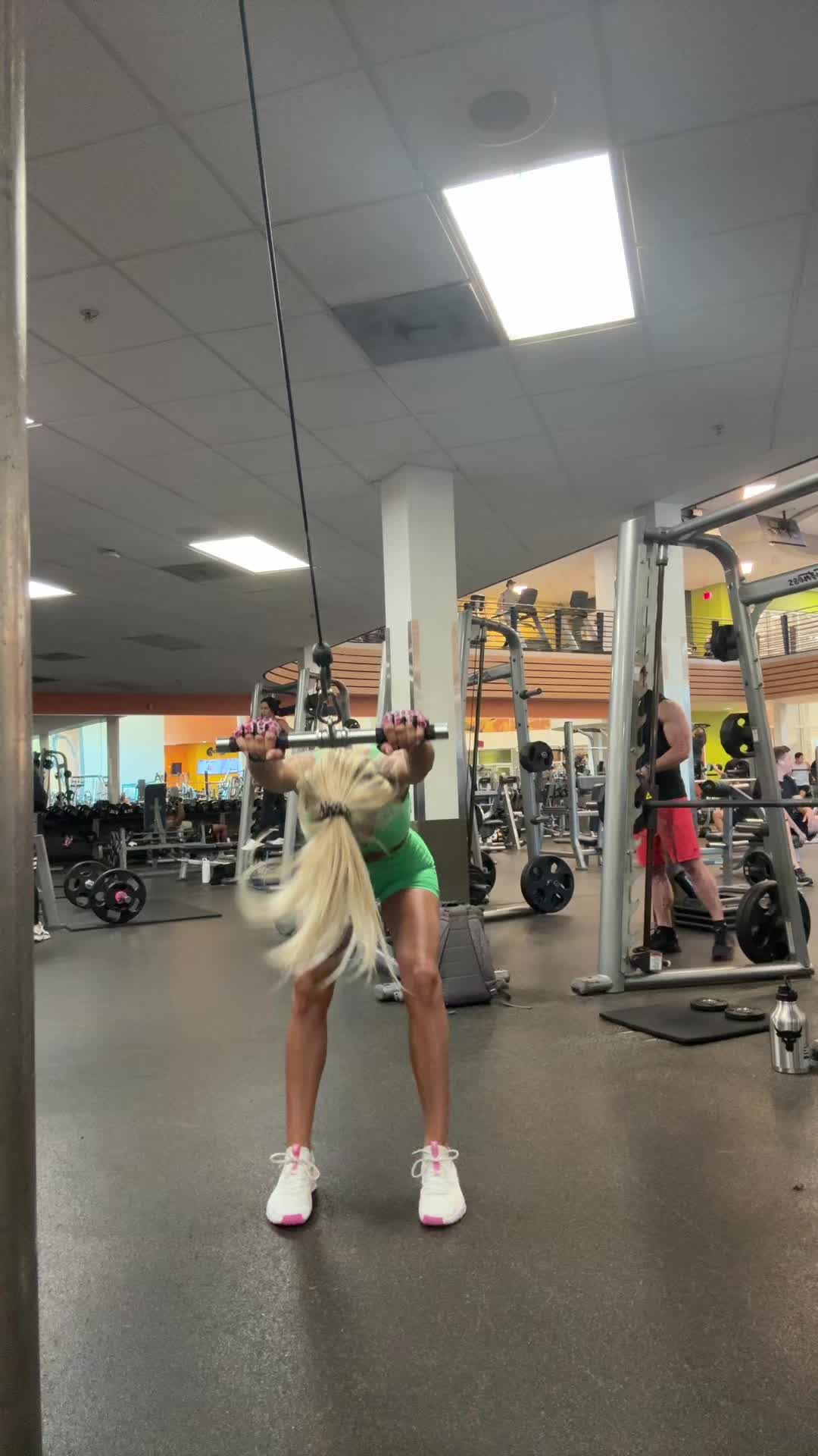 @fitnesschloe1