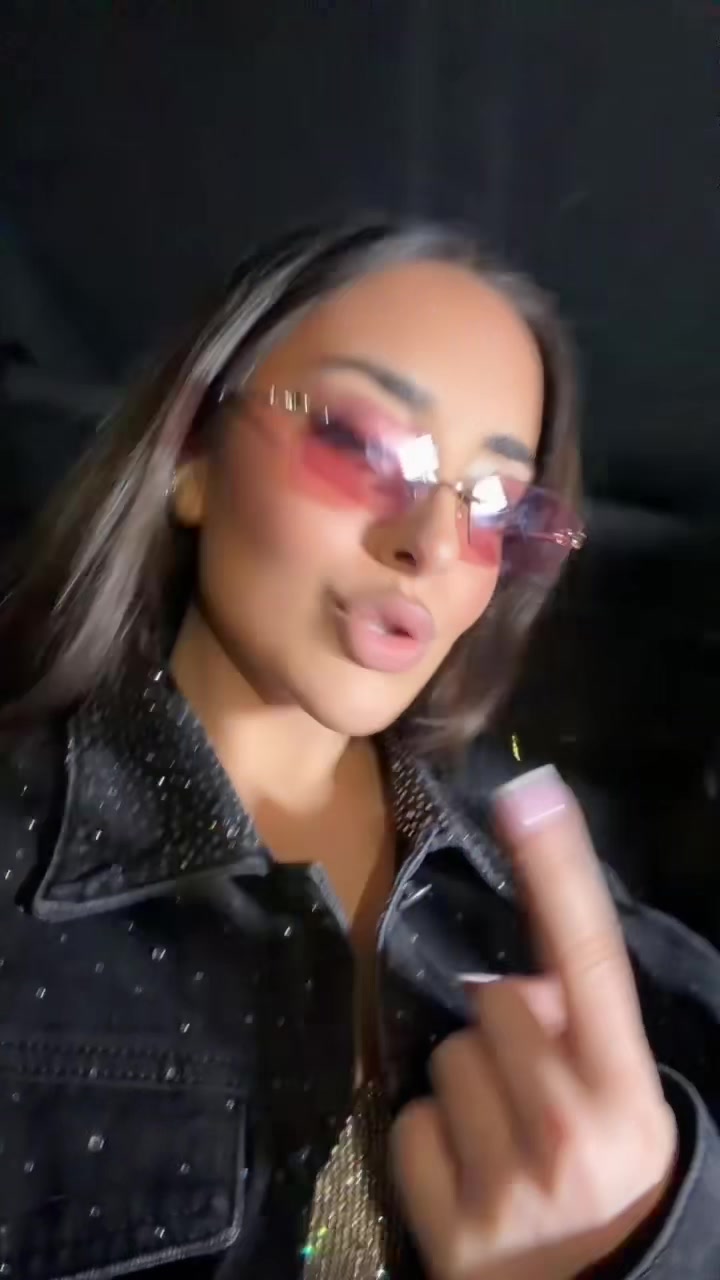 @EIXHI