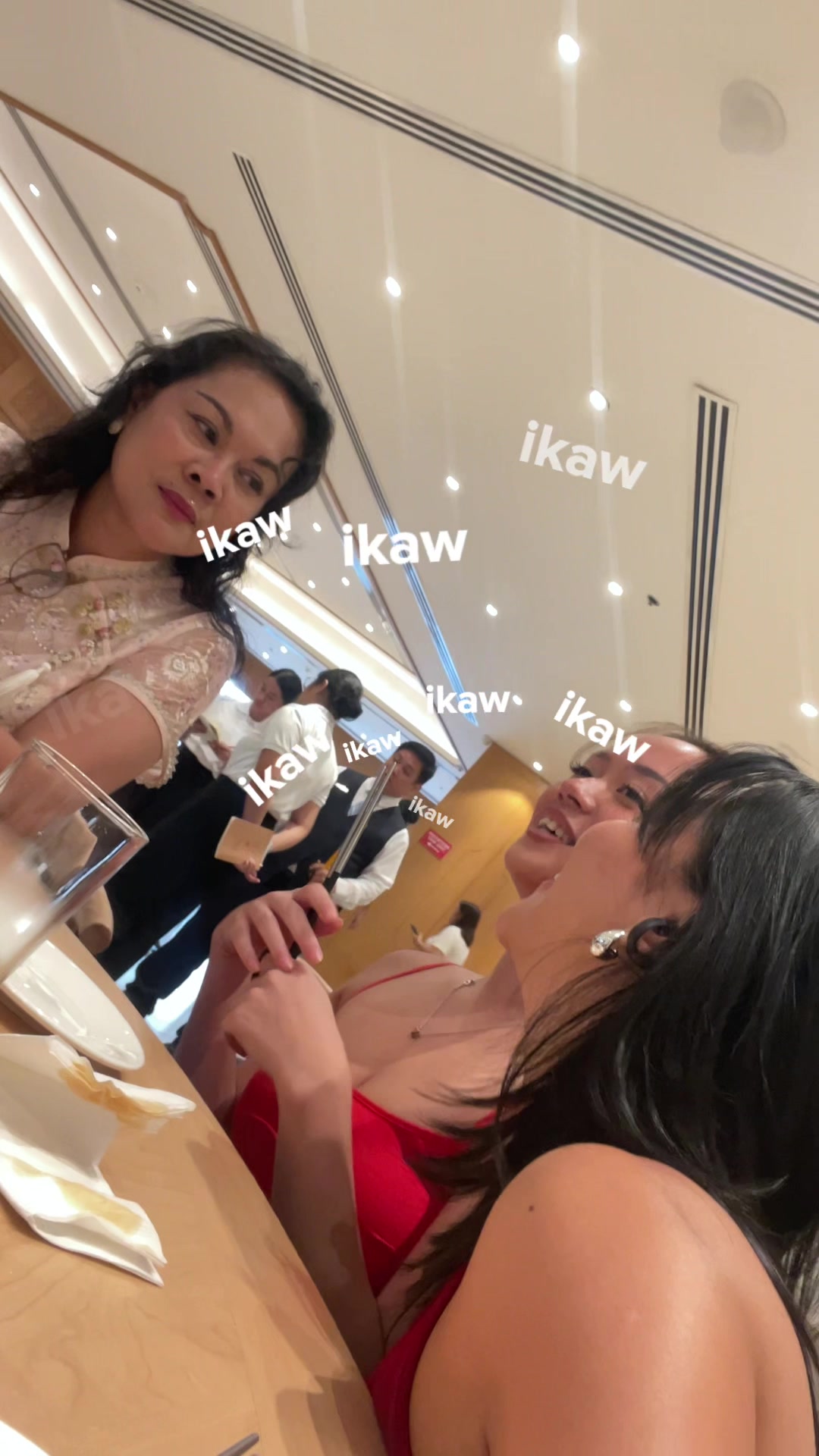 @merianvenah on ig