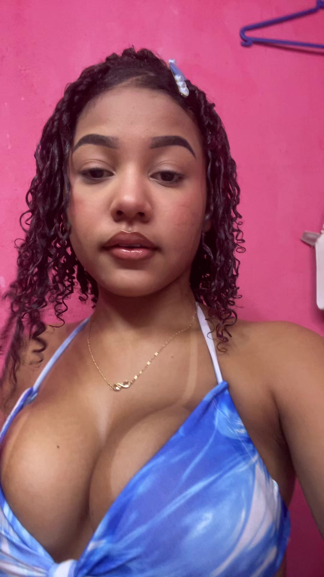 @Bz027